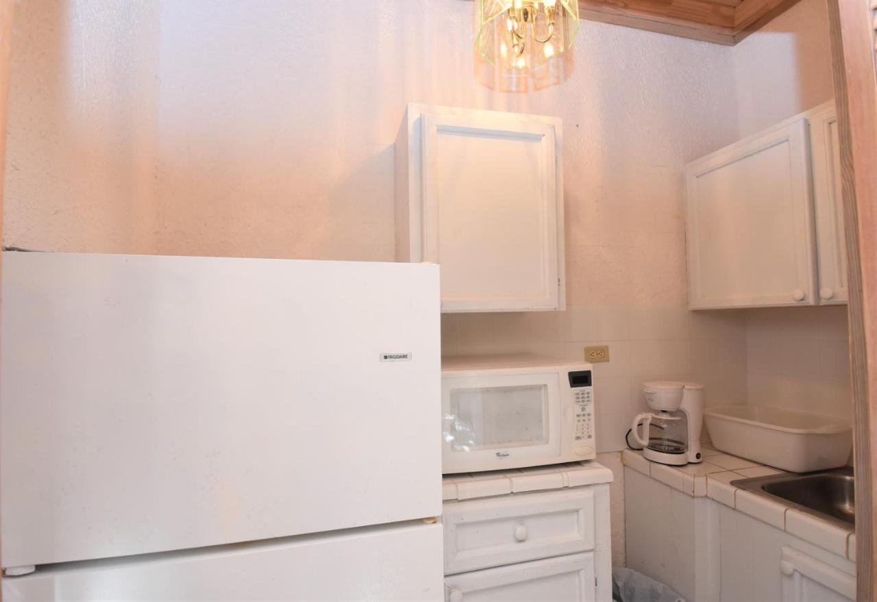 The Sugar Apple Lodging Dunmore Town 외부 사진