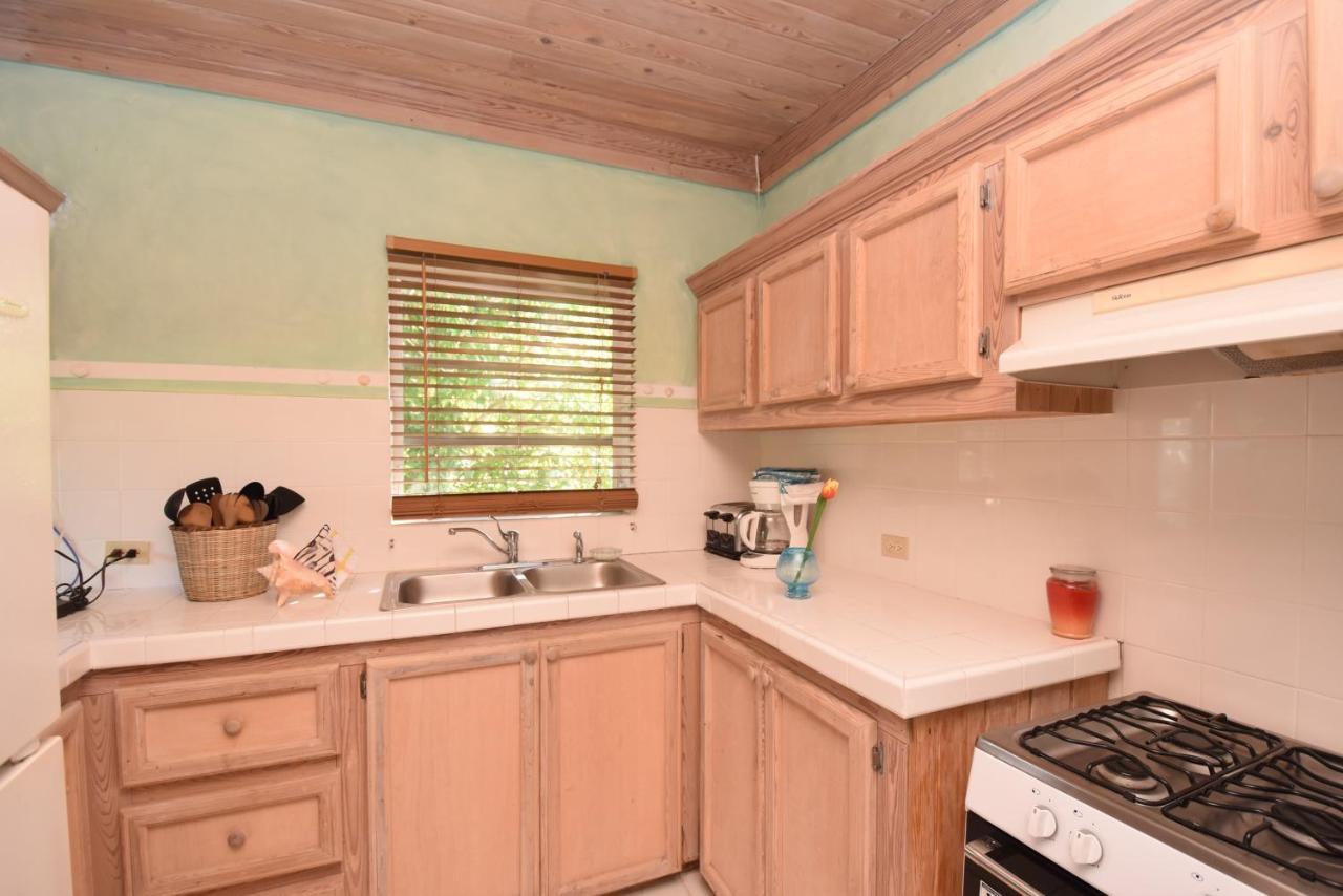 The Sugar Apple Lodging Dunmore Town 외부 사진